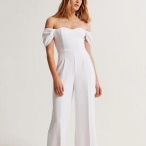 Abercrombie & Fitch Off-Shoulder White Jumpsuit